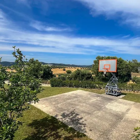 Artis Stone Heaven Retreat בית נופש Kalandra